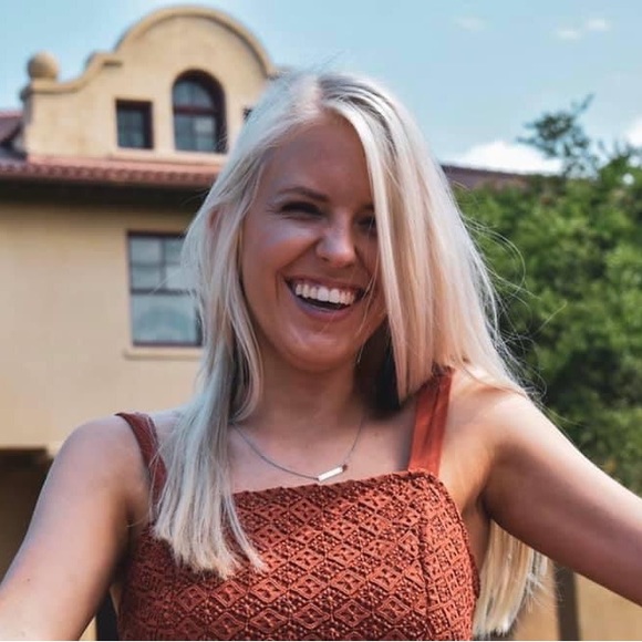 Meet your Posher, Kaylee - Picture 1 of 1